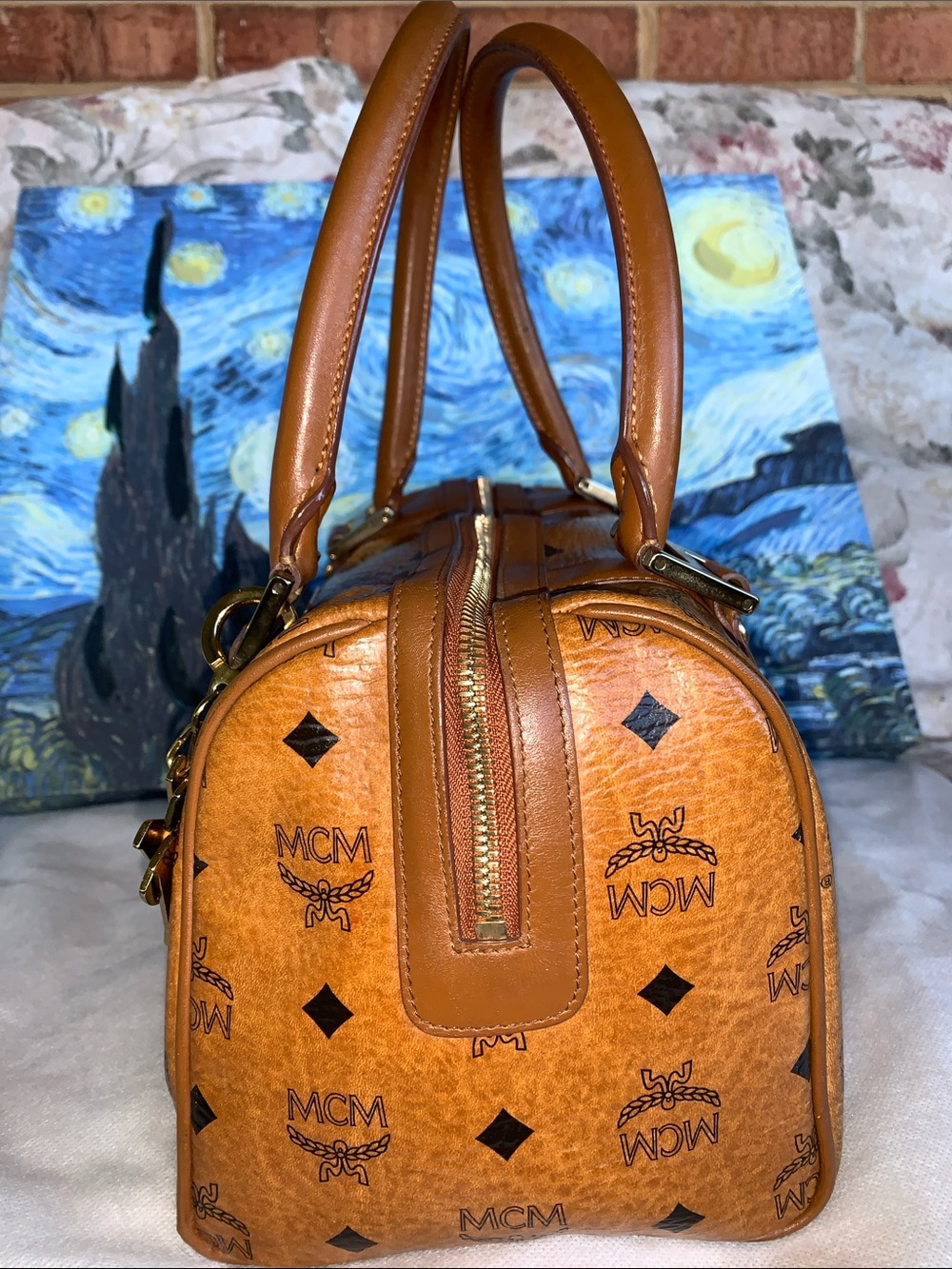 MCM Cognac Boston. with Charm - Picture 4 of 16